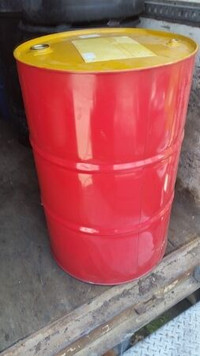 PLASTIC AND STEEL OIL DRUMS FOR SALE, CALL FOR FAST REPLY
