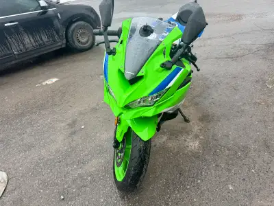 2024 motorcycle rental Kawasaki ZX4RR Weekdays (Mon-Thur) $169 a day Weekends and holiday(Fri-Sun)$1...