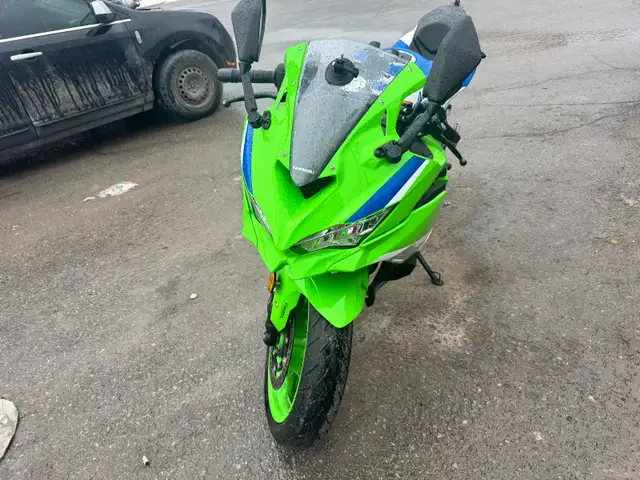 rental ninja ZX4RR in Sport Bikes in Oakville / Halton Region - Image 2