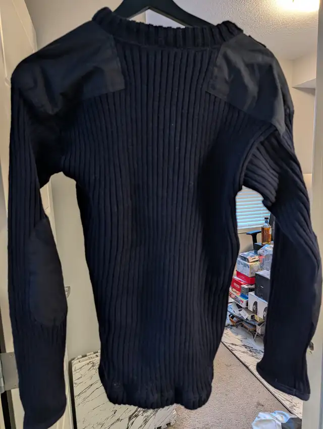 Woolly Pully Bond British Commando Sweater Size M James Bond in Men's in Calgary - Image 5