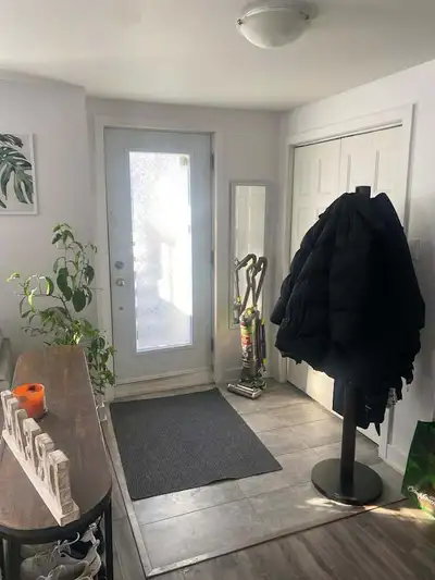 Currently looking for 2 roommates to move in around july first 2026 in a 3 bedroom apartment in Long...