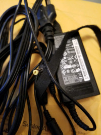 AC/DC Adapter delta electronics