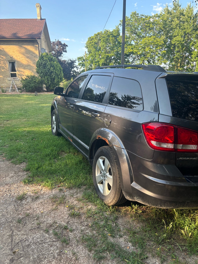 2014 Dodge Journey in Cars & Trucks in Grand Bend - Image 3