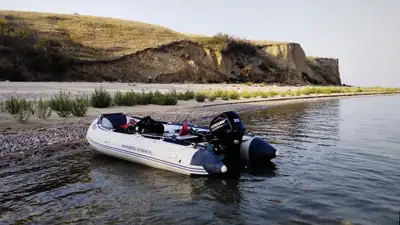 2017 Mercury 20hp four stroke outboard , short shaft, mint, comes with 12’ bestway inflatable, $3500...