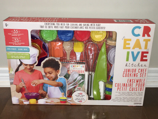 Kids Cooking and Baking Set in Toys & Games in Markham / York Region