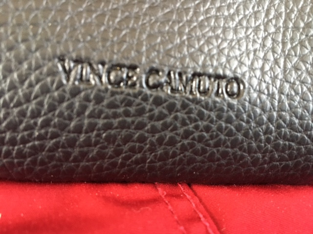 Vince Camuto Leather tote $25. Victoria Harbour (Midland) in Women's - Bags & Wallets in Barrie - Image 2