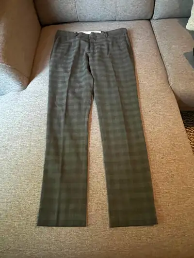 H&M -men size 32 waist plaid pants, View more