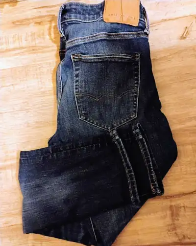 These are a pair of gently worn American Eagle jeans, size 29x30, in great shape and ready for a new...
