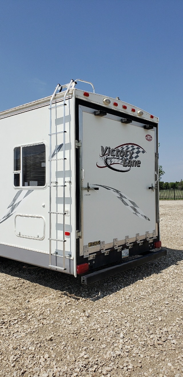 2006 Dutchmen toy hauler Travel Trailers & Campers Winnipeg Kijiji