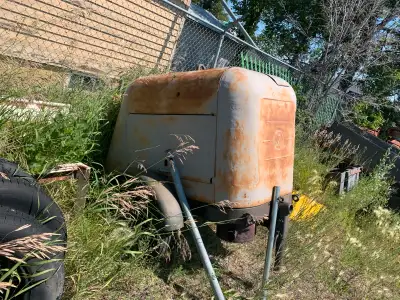 JW austrian. 78cfm starter needs repair runs good needs battery 12v good weekend repair big enough t...