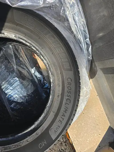 Michelin Cross Climate SUV All Weather - Winter Rated with "Snowflake" logo Was installed on Acura M...