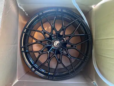 I am selling a brand new, never-installed BBW wheel, perfect for upgrading the aesthetic of your veh...