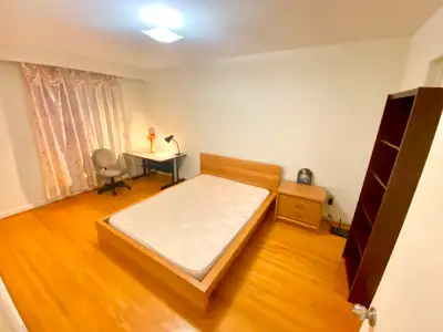 A master bedroom for rent (Separated from Landlord) $850 monthly