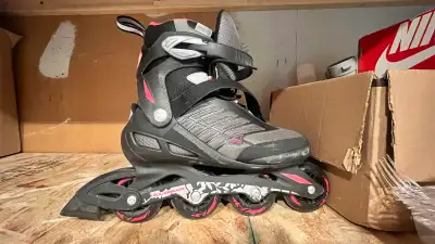 ROLLERBLADE Women’s Size 10.5, View more