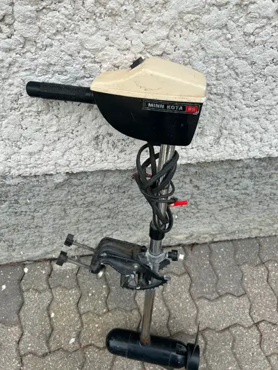 Minnkota 65 trolling motor , $125 takes it, will not respond to email . please call 431-777-3882