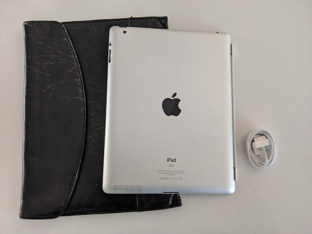 Like New 64GB iPad 2 (A1395) with Flip Cover and Leather Case | iPads &  Tablets | Ottawa | Kijiji