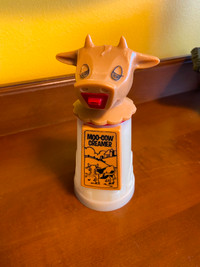Vintage 1970s Whirley Moo-Cow Plastic Creamer