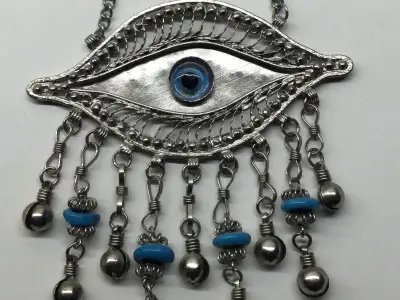 Amulette œil turc à accrocher neuf, View more