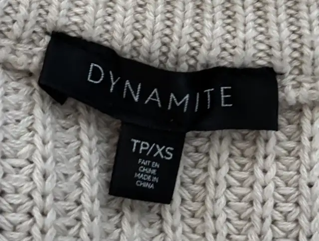 Dynamite Sweater Vest in Women's - Tops & Outerwear in Kitchener / Waterloo - Image 3