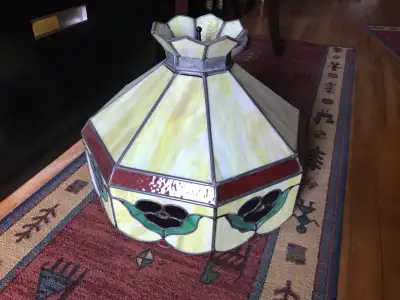 Pour lampe sur pied Tiffany, View more