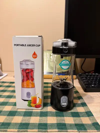 Portable Juicer Cup / Blender, View more