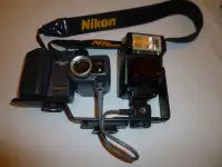 Nikon COOLPIX 995 950  Digital Camera