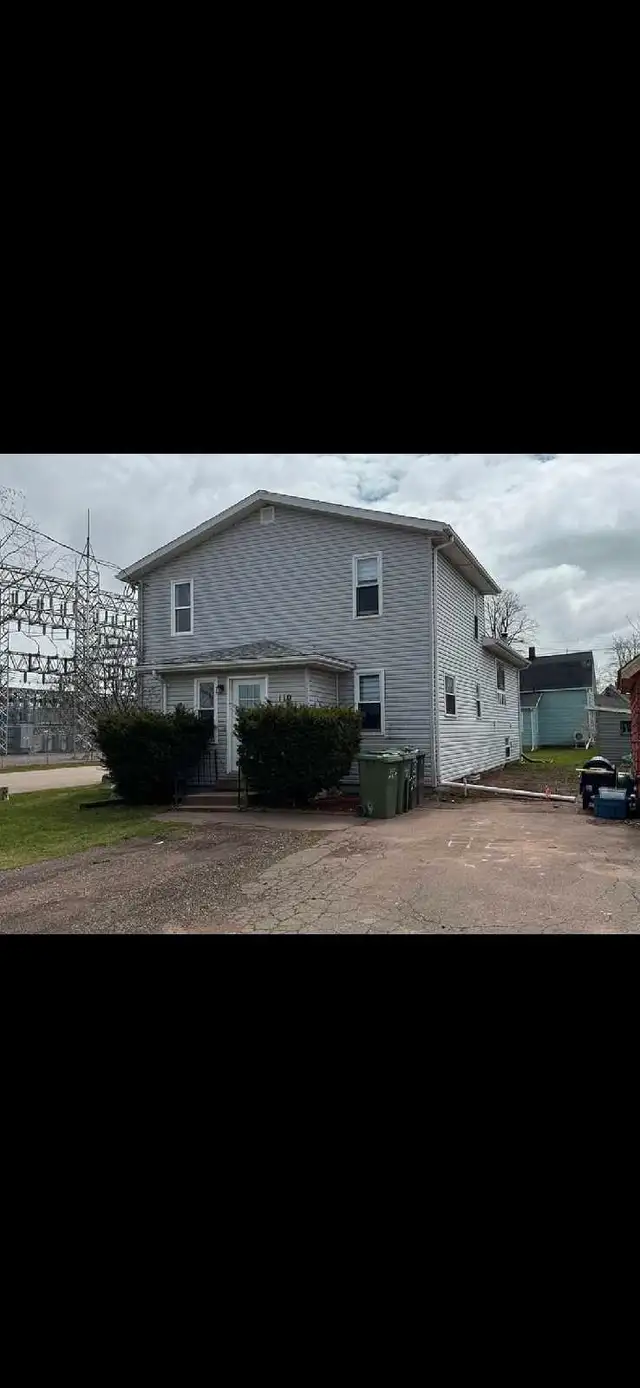 large 2 bedroom apt centrally located in summerside in Long Term Rentals in Summerside - Image 2