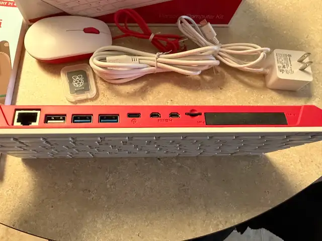Raspberry Pi 400 full kit427064006720901121