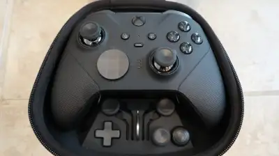 Xbox elite series 2 controller, View more