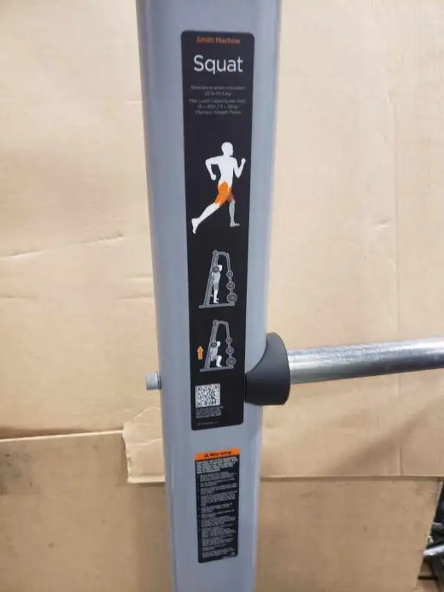 Precor Smith Machine in Exercise Equipment in Delta/Surrey/Langley - Image 4