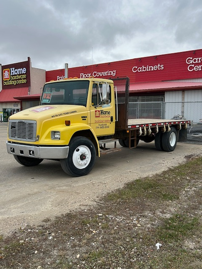 6.3L Mercedes turbo diesel engine 230hp 6 speed manual transmission GVWR 33,000lbs Deck 8’6” x 18’ l...