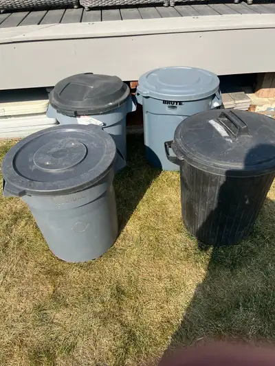 Clean and Great shape 20 gallon garbage cans $ 15 each or obo call 7806862001