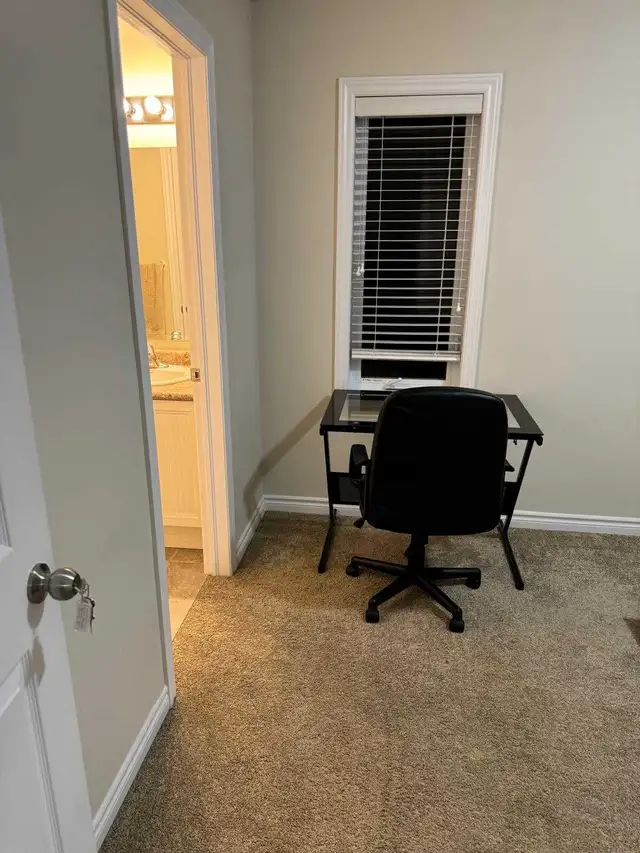 Room for Rent near Fanshawe Main and Western University