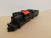 Ho scale model train steam locomotive 785 & tender