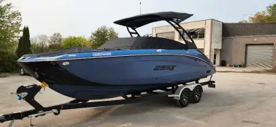 Yamaha Boat 225 XD, View more