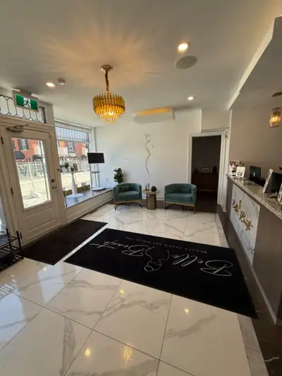 Are you a Lash Tech, PMU Artist, or Makeup Artist looking for a professional and serene space to gro...