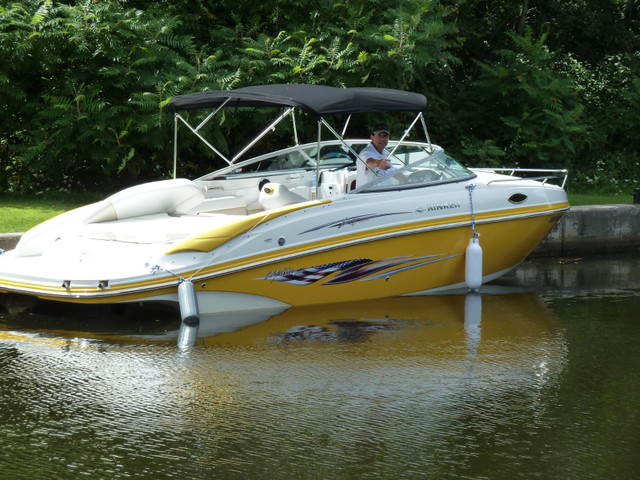 For sale 2006 Rinker Captiva 24-6 Liberty Edition - AS IS in Powerboats & Motorboats in Cambridge