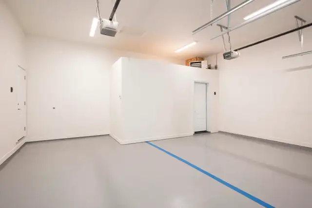 Brand-New Luxury 2-Bed Apartment with Heated Garage & Parking in Long Term Rentals in Thunder Bay - Image 3