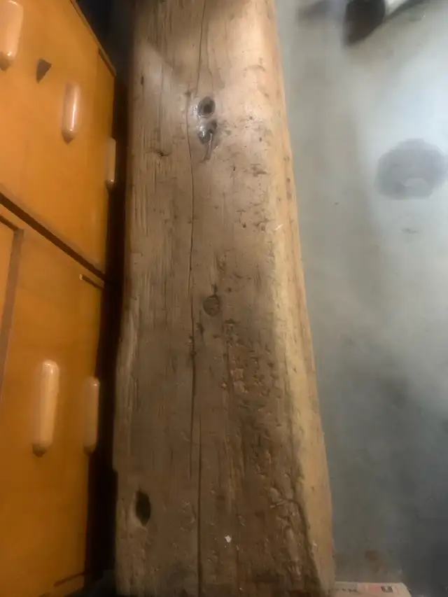 Barn beam in Other in Mississauga / Peel Region - Image 2