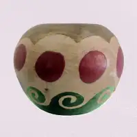 Vase en poterie mexicain aux motifs et couleurs variés