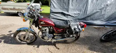 1985 Honda CB450SC Everything works, should need nothing to certify, new battery last year and oil a...