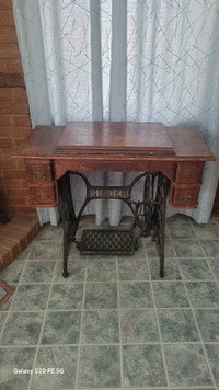 Antique Working Sewing Machine