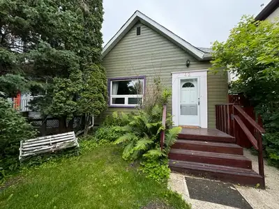 **2 Bed 1 Bath Charming Home for Rent in Wolseley**