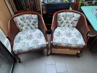 A set of two beautiful classic lounge chairs with floral fabric 