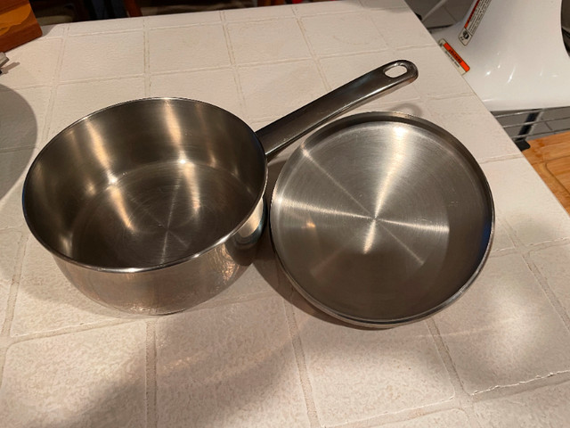 Stainless Steel Pot in Kitchen & Dining Wares in Cape Breton - Image 2