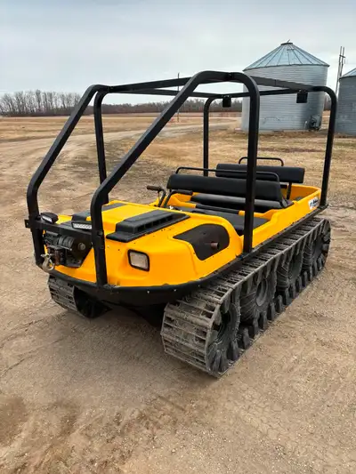 2000 Argo Conquest, tracks, ROPS, great condition. Chains, sprockets, bearings all seem to be in goo...