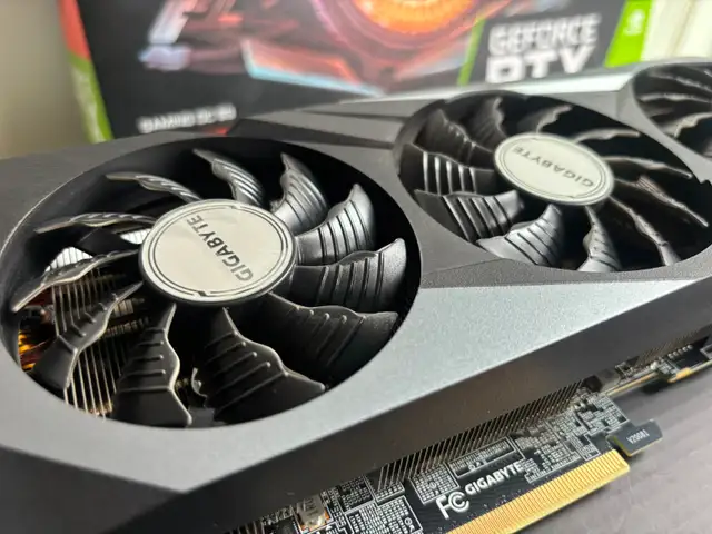 Gigabyte Gaming OC RTX 3070 in System Components in City of Toronto - Image 9