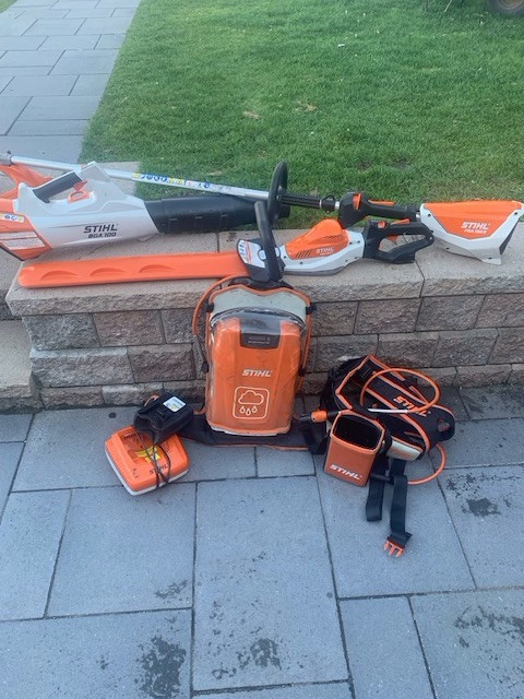 STIHL BATTERY LANDSCAPING PACKAGE in Lawnmowers & Leaf Blowers in Belleville
