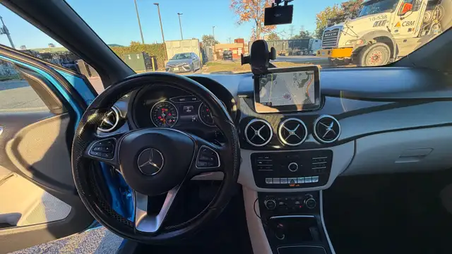 Mercedes B250600053736643635202