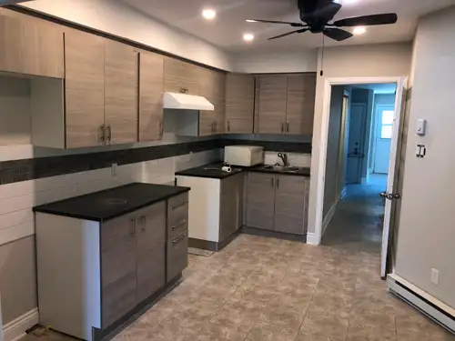 Très beau et propre 5 1/2, 10 minutes de marche métro PIE IX - H1X 2M3 1650$ Description * Libre Mai...